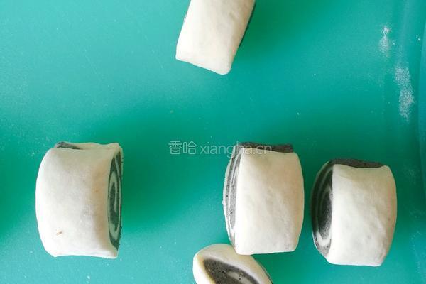 黑芝麻蝴蝶馒头的做法图解10