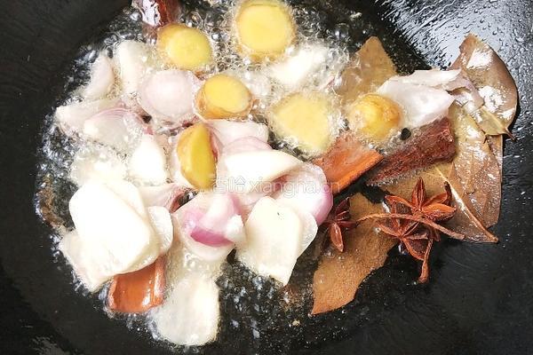 土豆炒鸡肉的做法图解10