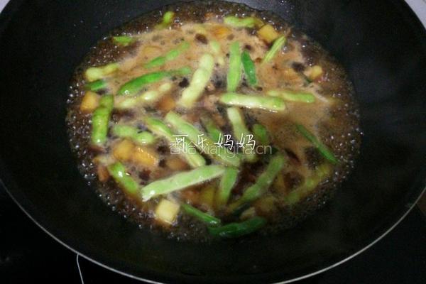 豆角土豆焖面的做法图解7