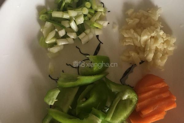 莲藕木耳炒肉的做法图解4