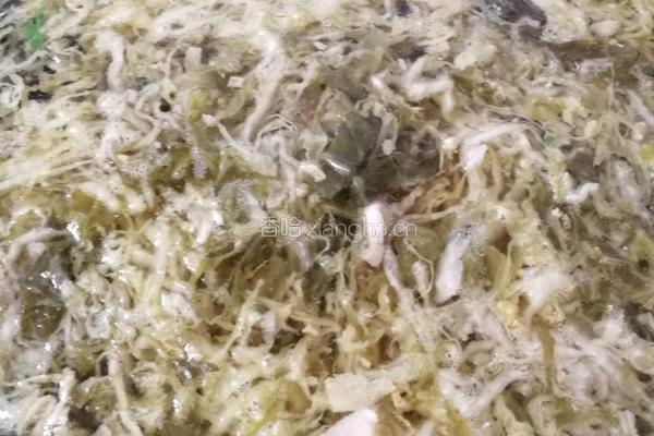 酸菜肉丝面的做法图解3