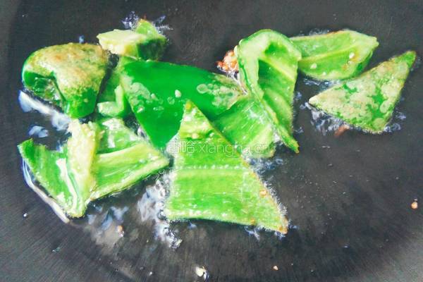 鸡蛋炒方便面的做法图解5