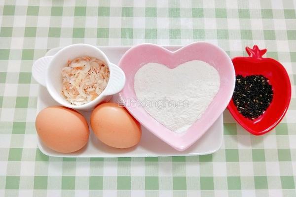 宝宝辅食虾皮蛋卷棒棒糖的做法图解1