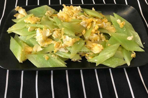 清炒莴苣鸡蛋 的做法图解8