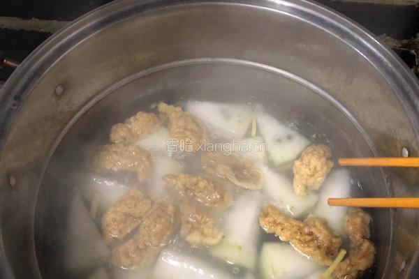 冬瓜酥肉汤的做法图解6