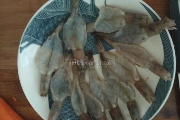 蒜蓉粉丝虾的做法图解3