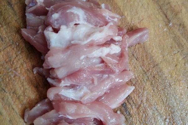茭白炒肉丝的做法图解2