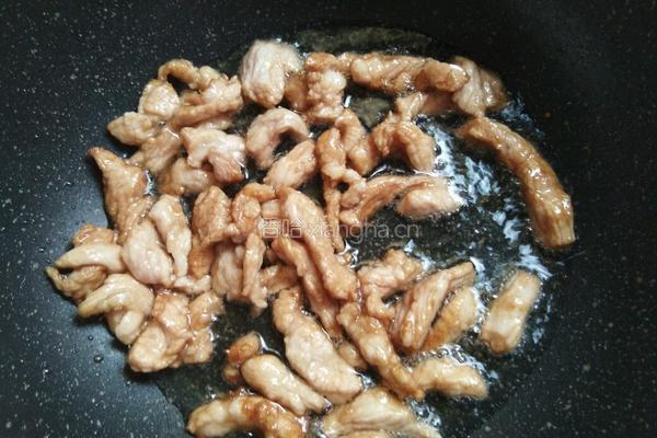 茭白炒肉丝的做法图解4