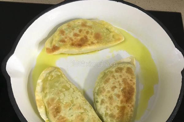 韭菜盒子的做法图解21