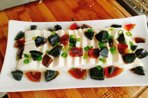 家常皮蛋内酯豆腐的做法图解3
