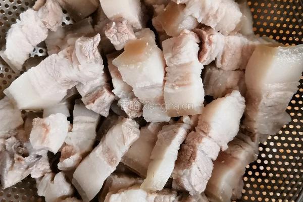 红绕肉虎皮蛋的做法图解2