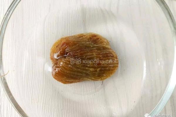 怀孕汤谱 麦芽蜜枣猪蹄汤 香甜又消食的做法图解3