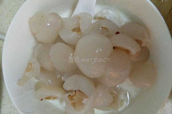 水果酸奶之果肉大集合的做法图解3