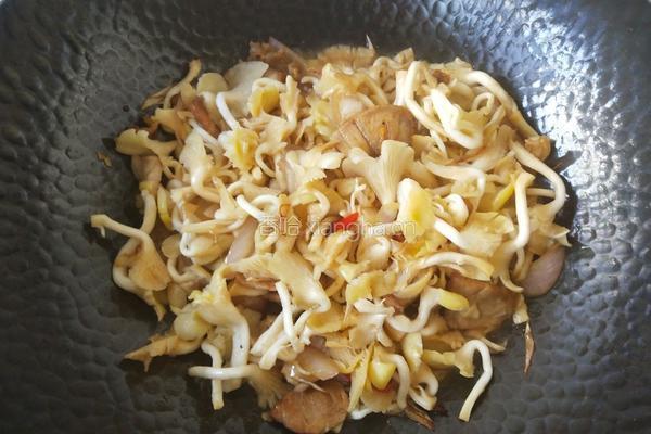 黄金菇炒肉的做法图解10