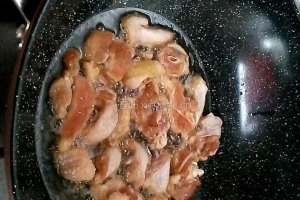 油炸鸡翅的做法图解2