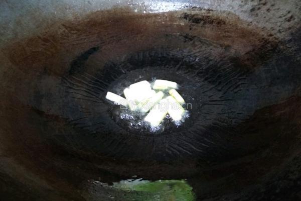 番茄黄瓜肉片汤的做法图解10