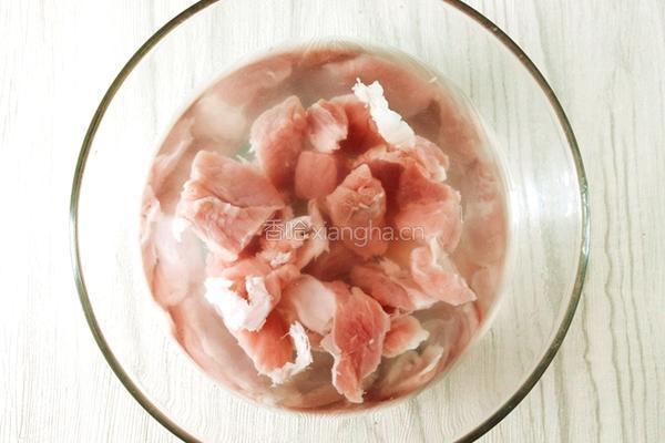 月子汤谱 核桃藕汁瘦肉汤 清热排恶露的做法图解4
