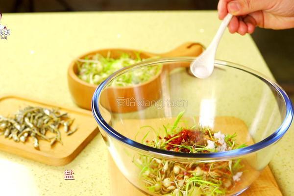 深夏时节，天气炎热，介绍一款爽口下饭的小菜-拌小根菜的做法图解6