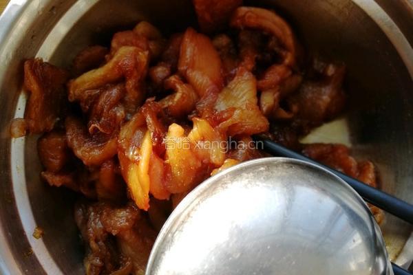 木耳炒鸡胸肉的做法图解3