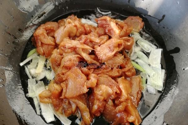 木耳炒鸡胸肉的做法图解5
