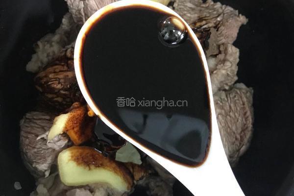 电饭锅酱牛肉 的做法图解8