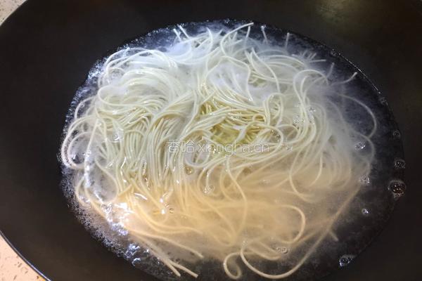 葱油拌面的做法图解8