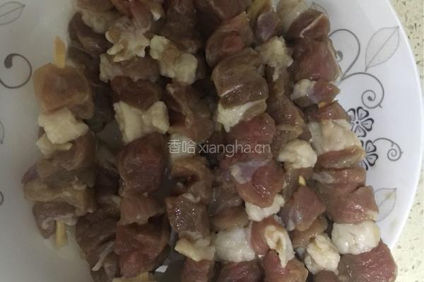 烤羊肉串的做法图解3