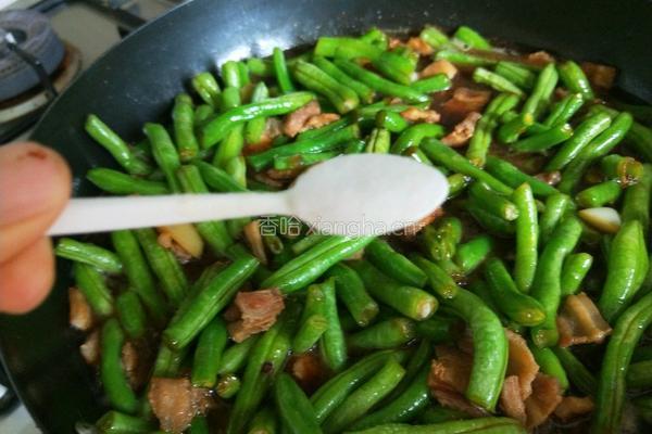 铁锅豆角焖面的做法图解12