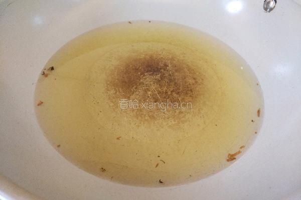 小龙虾烧年糕的做法图解2