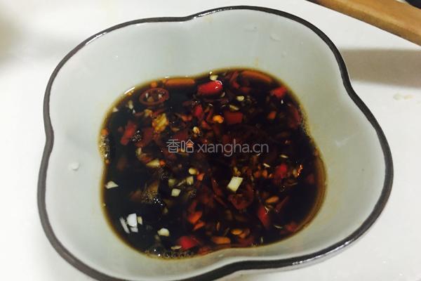独家凉拌皮蛋的做法图解2