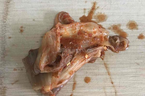 辣白菜饼 的做法图解1