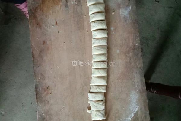 葱香花卷的做法图解7