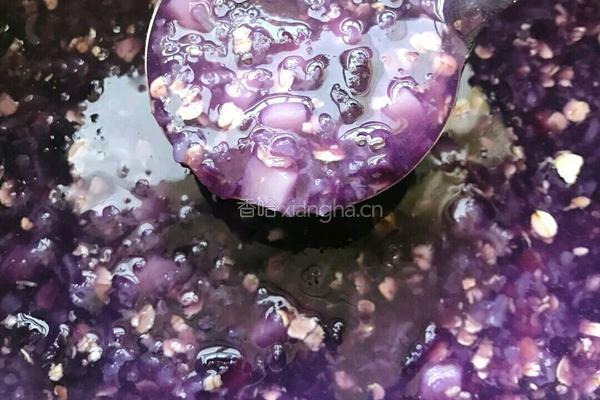 山药紫薯燕麦粥的做法图解5