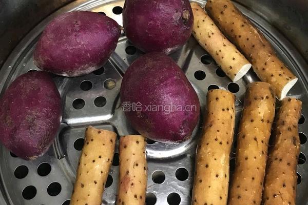 蜂蜜山药紫薯糕的做法图解1