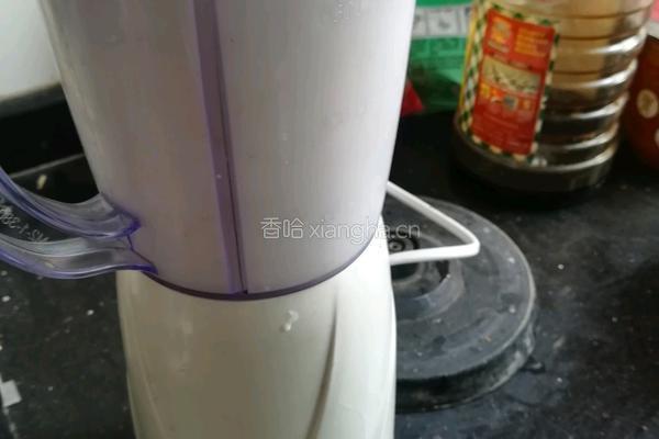 龙眼牛奶的做法图解5