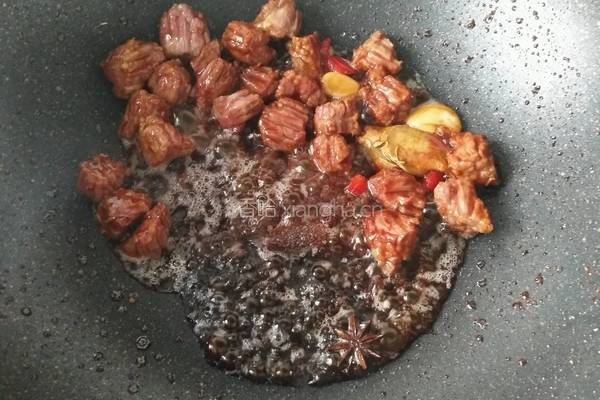 红烧牛肉炖土豆的做法图解6