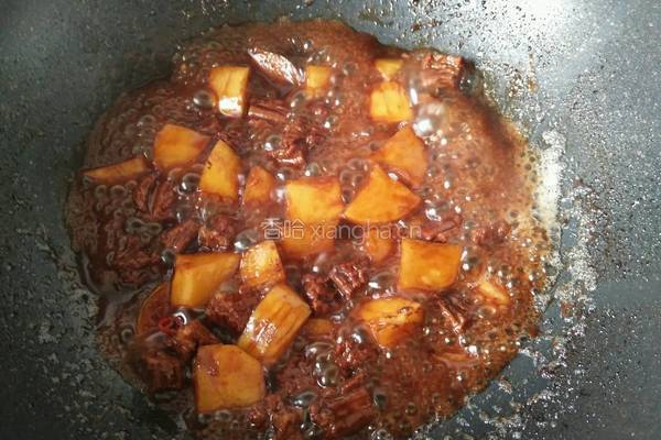 红烧牛肉炖土豆的做法图解9