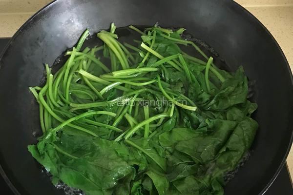 芥末拌菠菜粉丝花生 的做法图解8