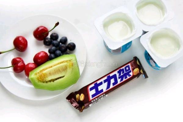 缤纷酸奶块的做法图解1