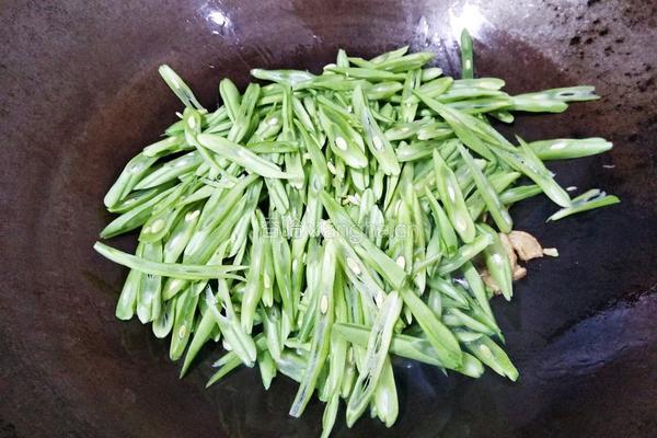 油渣炒四季豆的做法图解8