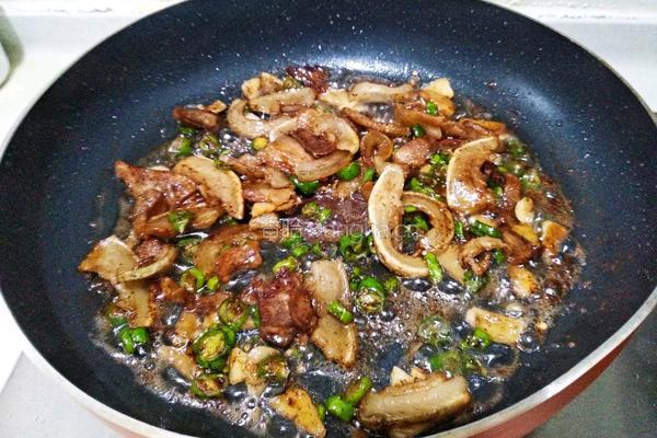 油渣炒泡豇豆的做法图解8