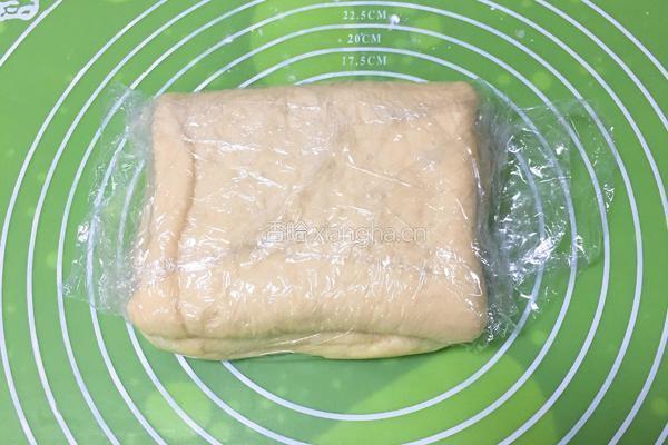 奶香牛角包的做法图解18