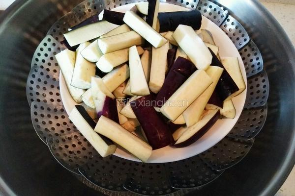 蒜蓉烧茄子的做法图解2