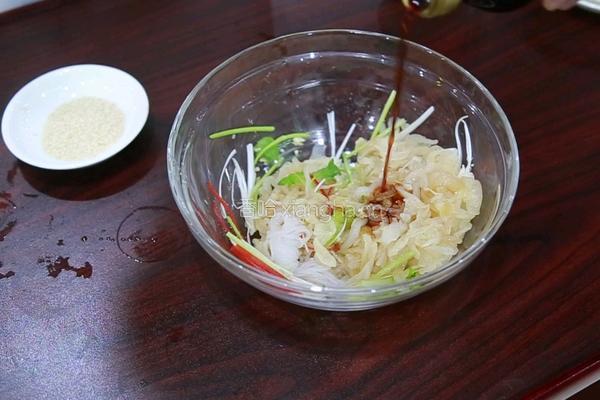 荷香芥辣海蜇的做法图解6