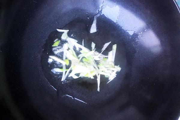 长山药炒木耳的做法图解4