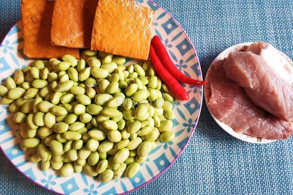 肉沫毛豆炒香干的做法图解2