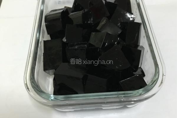 黑凉粉（龟苓膏）（仙草）