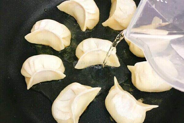 鸡蛋抱饺的做法图解6