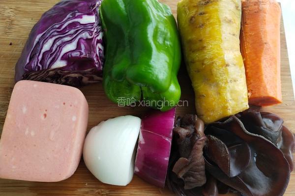 时蔬炒米饭的做法图解2