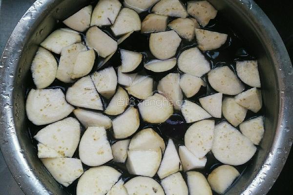 土豆烧茄子的做法图解4